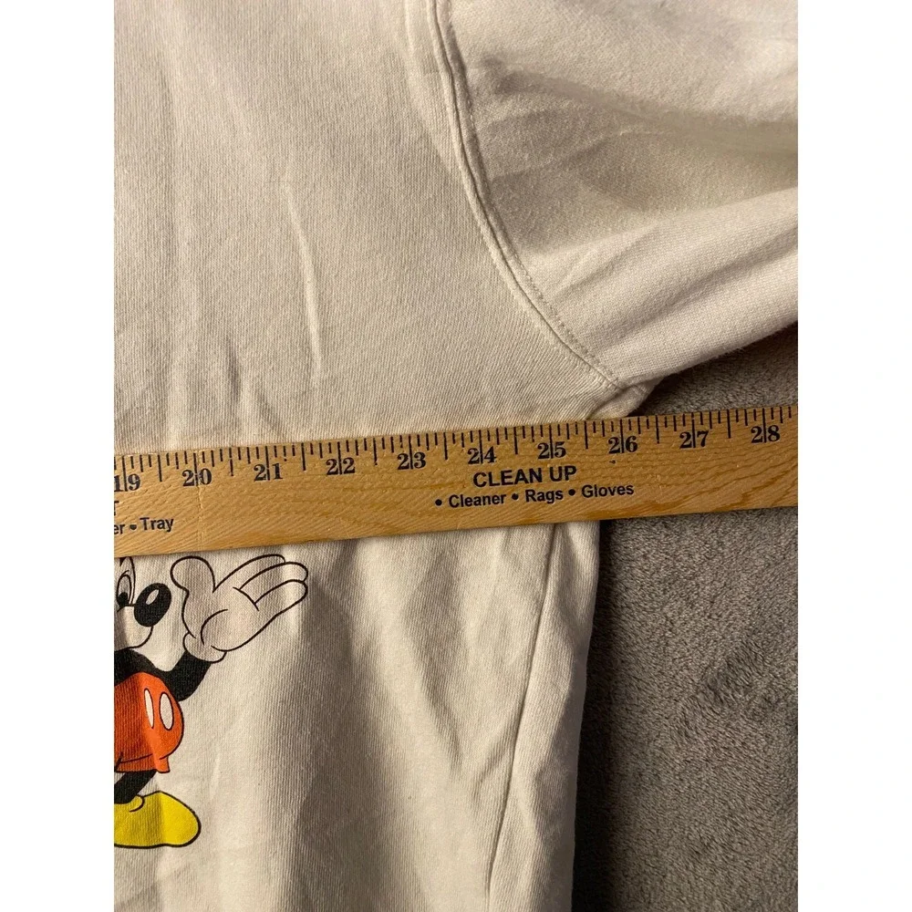 Disney Mickey Mouse & Friends Sweatshirt Adult Large White Graphic Pullover